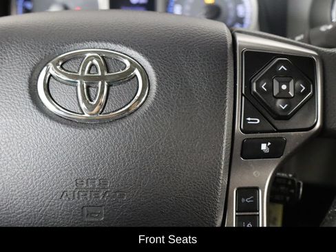 Used 2022 Toyota Tacoma SR5 w/ Technology Package RWD image 10