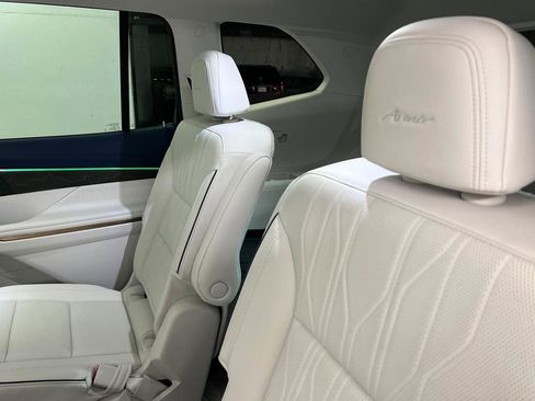 Used 2025 Buick Enclave Avenir w/ Super Cruise Package AWD/4WD image 19