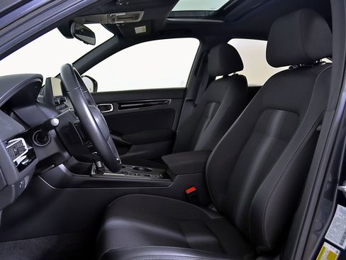 Used 2025 Honda Civic Sport image 14