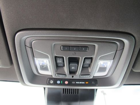 Used 2024 GMC Sierra 1500 Denali AWD/4WD image 31