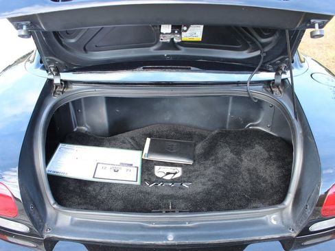 Used 2000 Dodge Viper RT/10 image 32