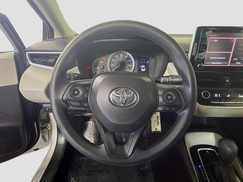 Used 2020 Toyota Corolla LE image 13