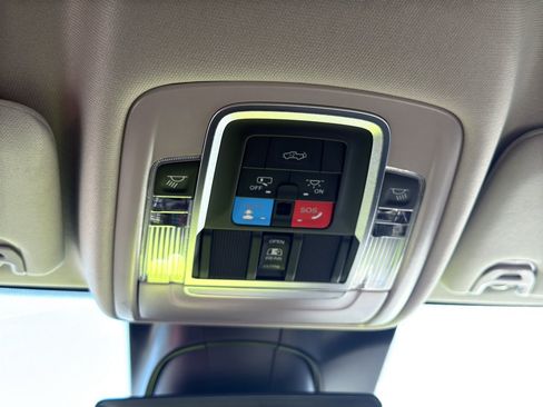 New 2026 RAM 2500 Laramie AWD/4WD image 20