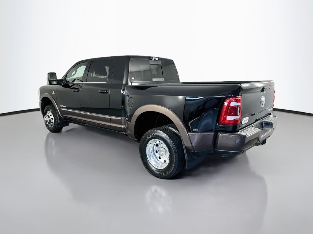 Used 2024 RAM 3500 Limited AWD/4WD image 5