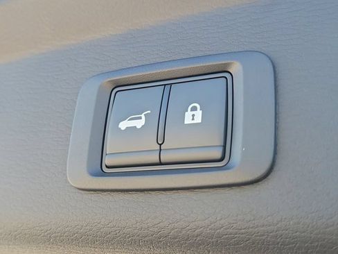 New 2026 Mitsubishi Outlander SE FWD image 12