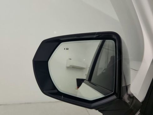 Used 2025 Chevrolet Tahoe RST w/ Comfort Package image 17