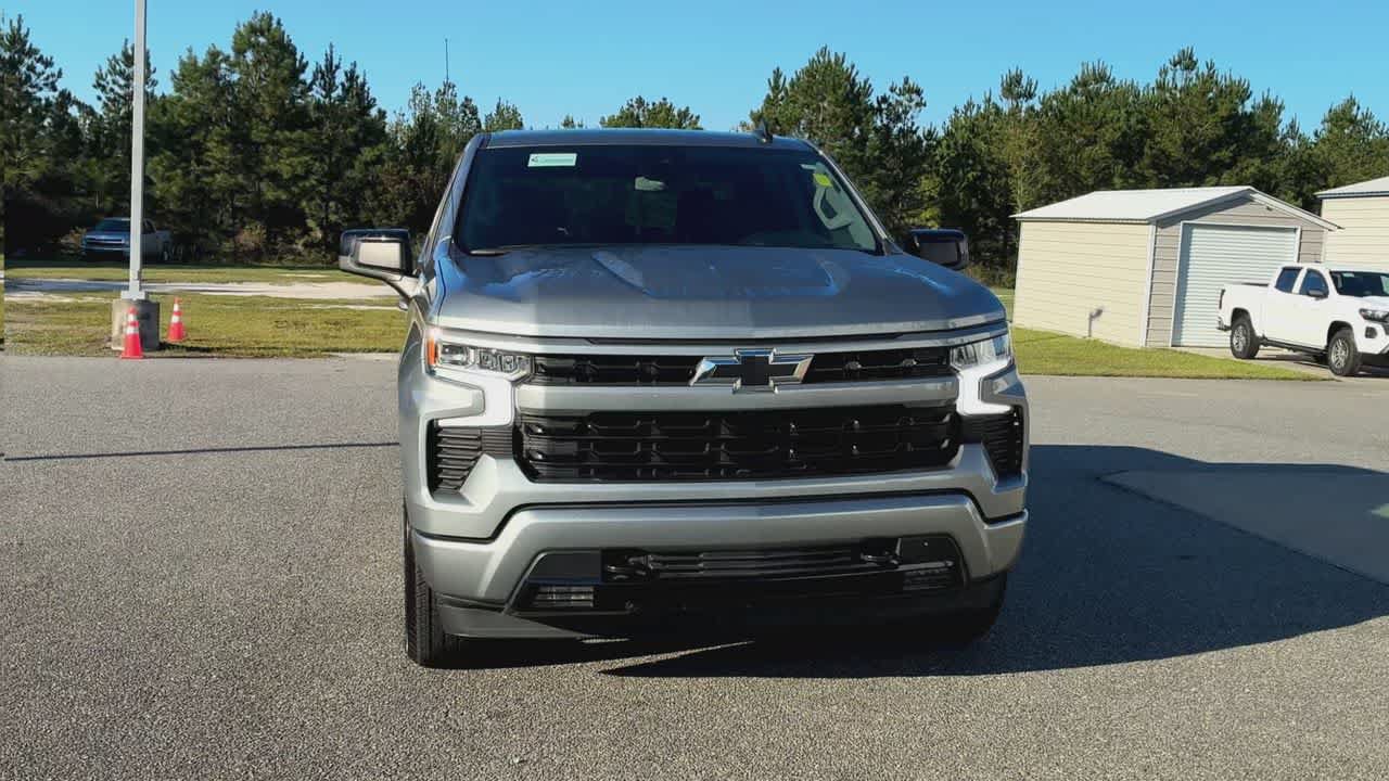 Used 2026 Chevrolet Silverado 1500 RST AWD/4WD image 3