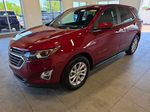 Used 2021 Chevrolet Equinox LT FWD image 1