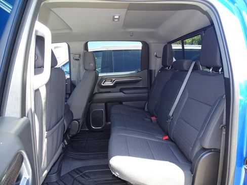 Certified 2022 Chevrolet Silverado 1500 LT w/ Convenience Package II RWD image 9
