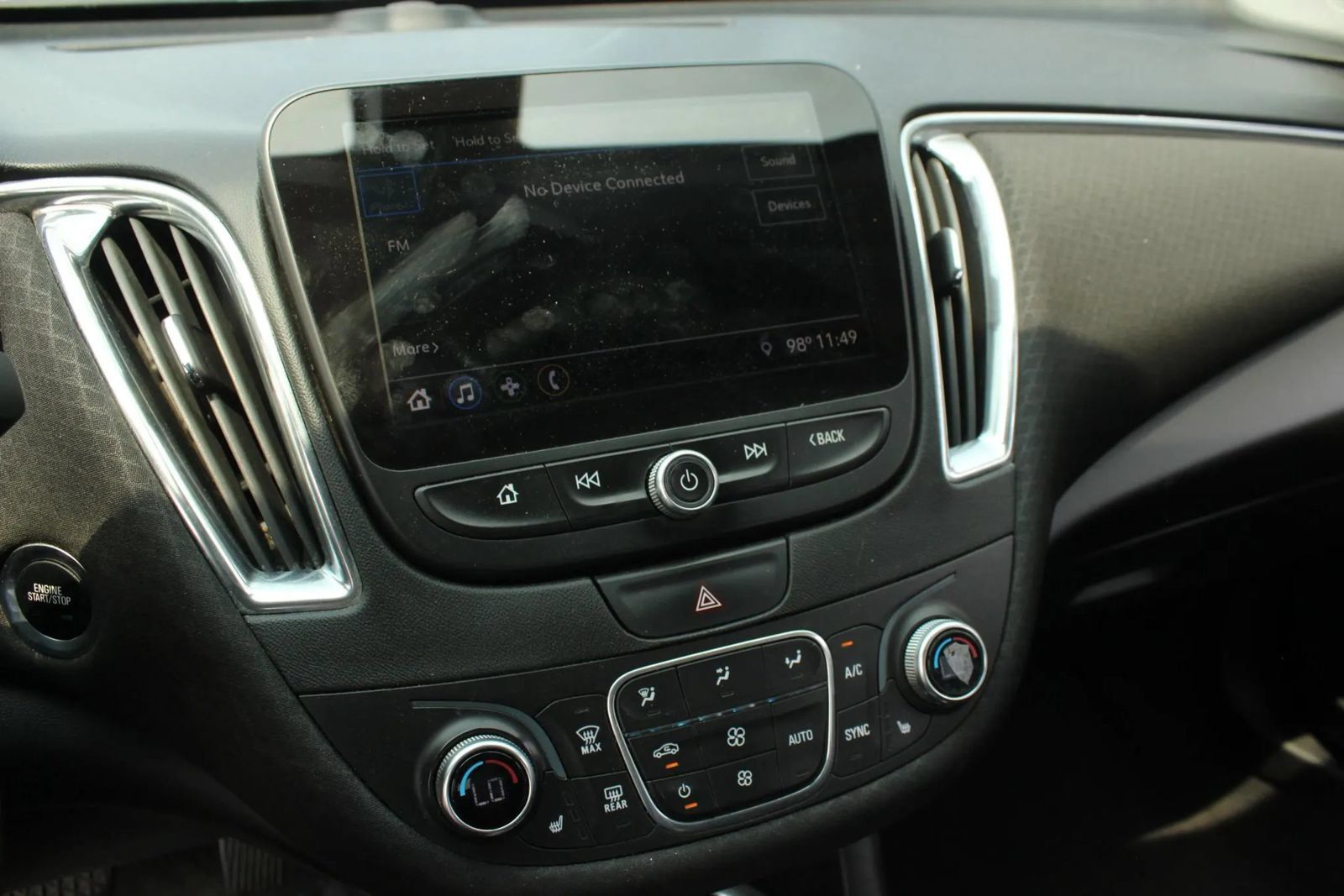 Used 2019 Chevrolet Malibu LT FWD image 27