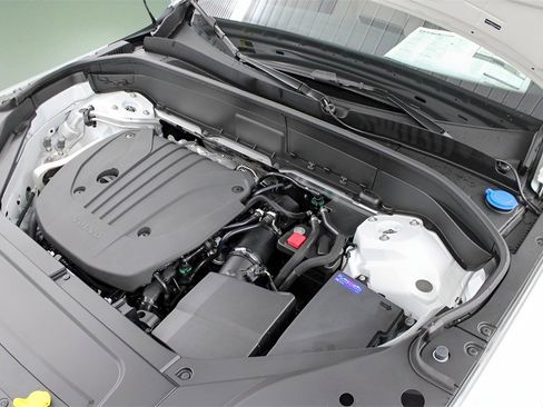 New 2026 Volvo XC90 B5 Plus image 27