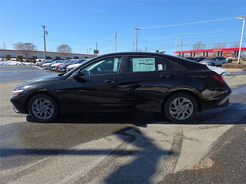 New 2026 Hyundai Elantra Blue image 7