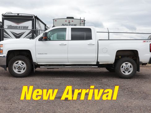 Used 2019 Chevrolet Silverado 2500 LT w/ LT Convenience Package AWD/4WD image 1
