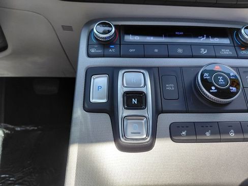 Used 2023 Hyundai Palisade Limited AWD/4WD image 23