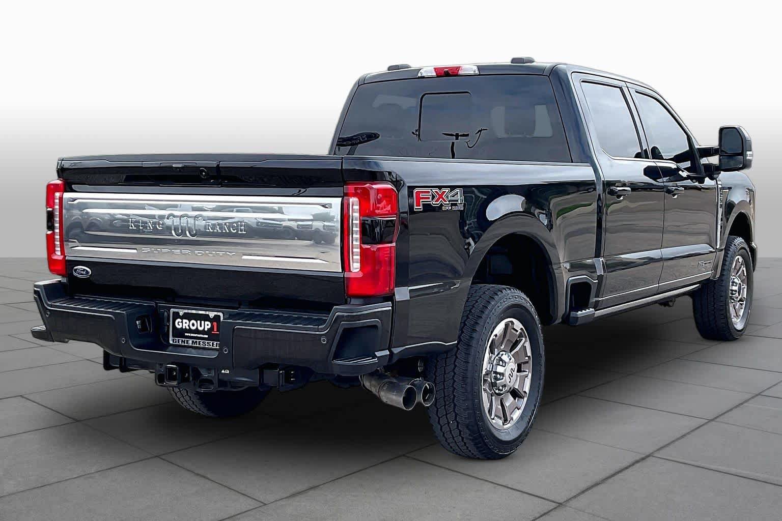 Used 2025 Ford F250 King Ranch w/ FX4 Off-Road Package AWD/4WD image 13