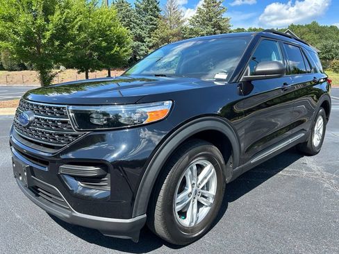 Used 2023 Ford Explorer XLT RWD image 60