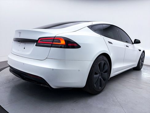 Used 2022 Tesla Model S image 24