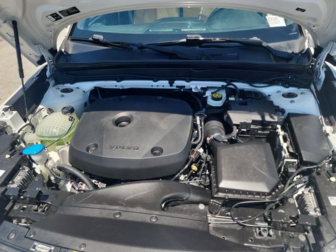 Used 2020 Volvo XC40 T4 Inscription w/ Protection Package Premier FWD image 30