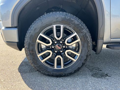 New 2026 GMC Sierra 1500 AT4 w/ AT4 Premium Package AWD/4WD image 14