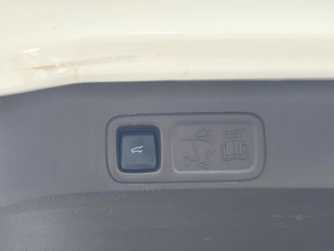 Used 2022 Ford Expedition Max King Ranch AWD/4WD image 36