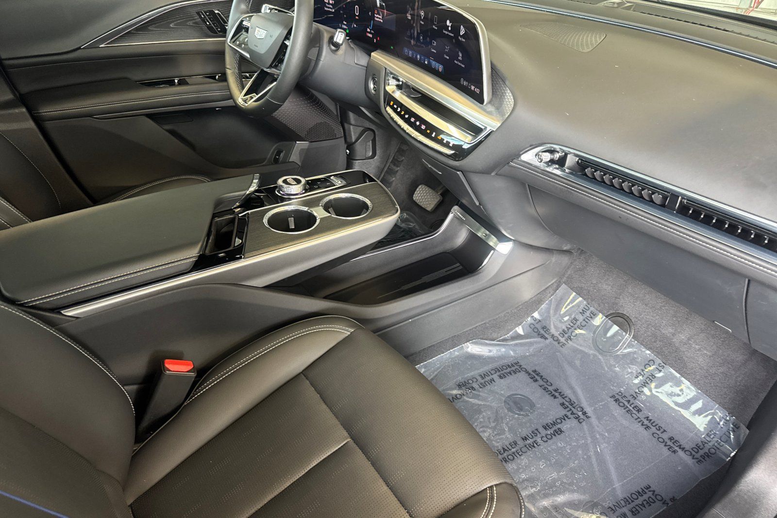 Certified 2024 Cadillac Lyriq Luxury RWD image 18