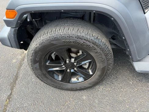 Used 2019 Jeep Wrangler Unlimited Sport AWD/4WD image 18