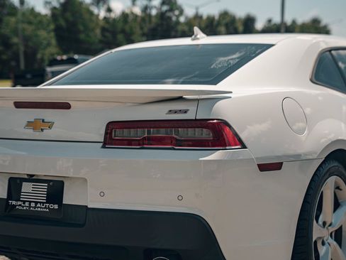 Used 2015 Chevrolet Camaro SS w/ RS Package RWD image 15