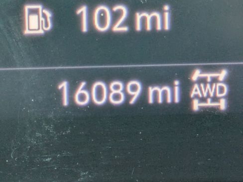 Used 2022 Buick Encore GX Essence w/ Advanced Technology Package image 22