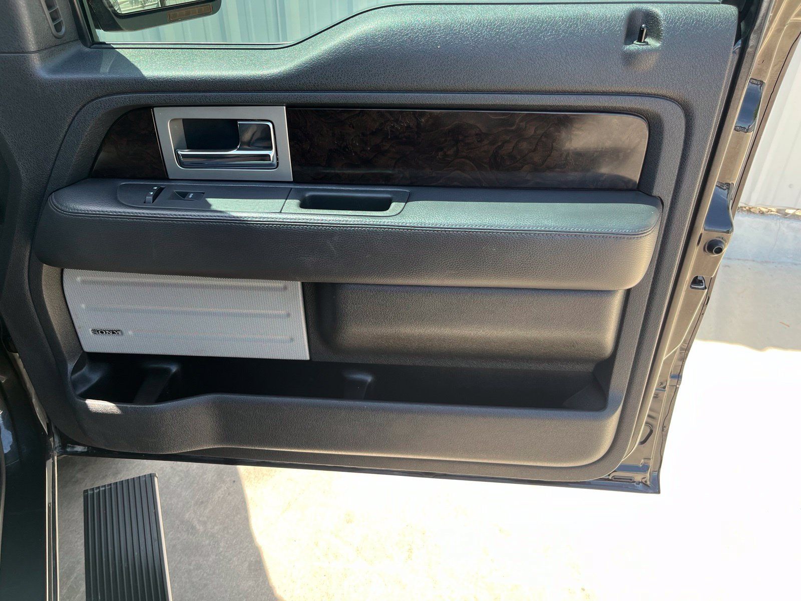 Used 2014 Ford F150 Platinum AWD/4WD image 17