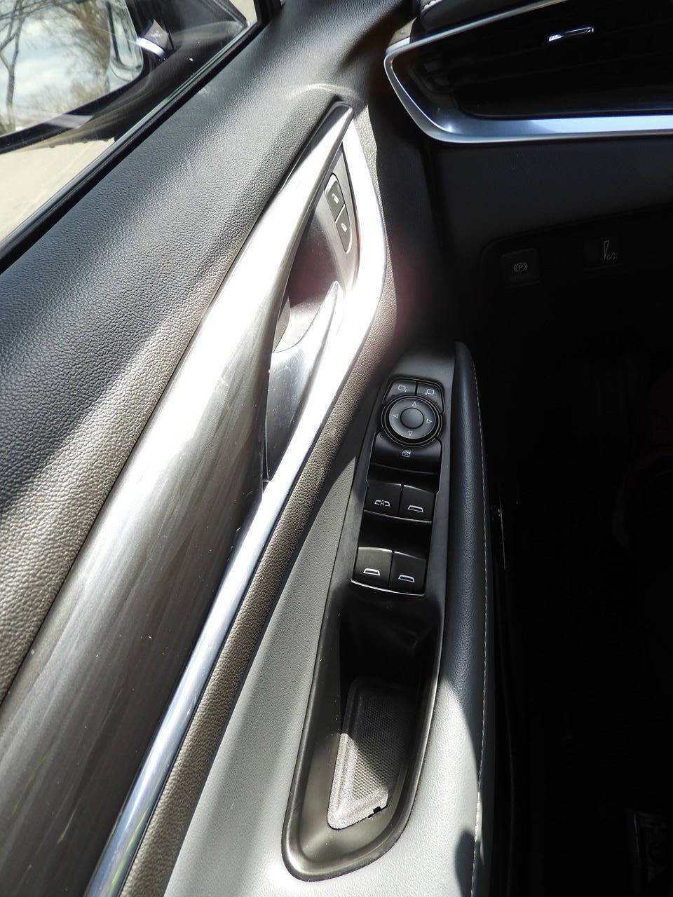 Used 2022 Buick Enclave Essence w/ Experience Buick Package FWD image 18