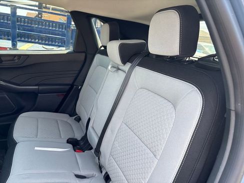 Used 2024 Ford Escape Active image 11
