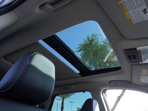 New 2026 Nissan Pathfinder SL image 14