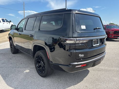 New 2026 Jeep Grand Wagoneer Limited AWD/4WD image 4
