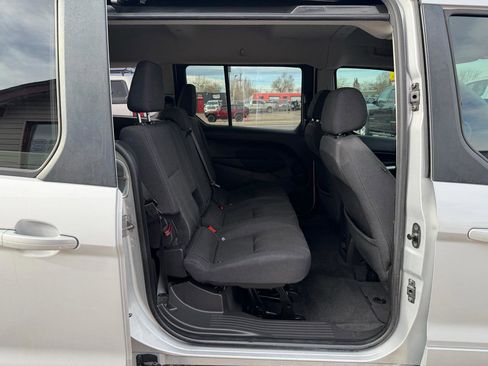 Used 2018 Ford Transit Connect XLT image 12