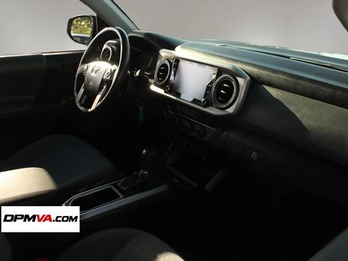 Used 2021 Toyota Tacoma SR5 AWD/4WD image 22