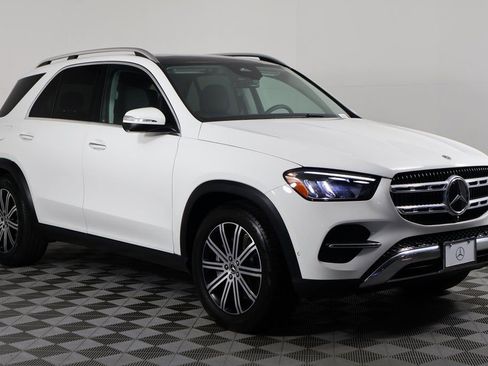 Used 2024 Mercedes-Benz GLE 450 4MATIC w/ Winter Package image 3