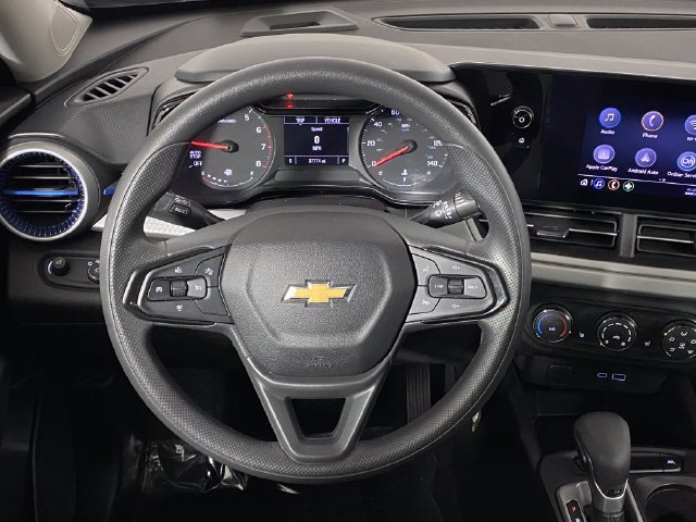 Used 2024 Chevrolet Trax LS w/ LS Convenience Package FWD image 16