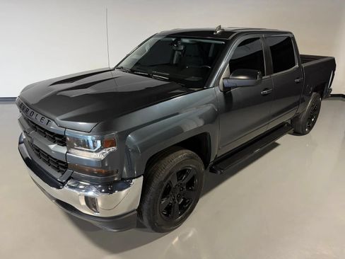 Used 2017 Chevrolet Silverado 1500 LT w/ All Star Edition RWD image 34