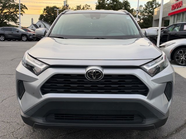 Used 2025 Toyota RAV4 XLE FWD image 9