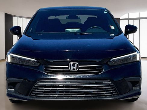 Used 2022 Honda Civic Sport image 3