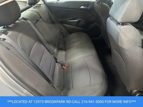 Used 2018 Chevrolet Cruze LT w/ Convenience Package FWD image 20