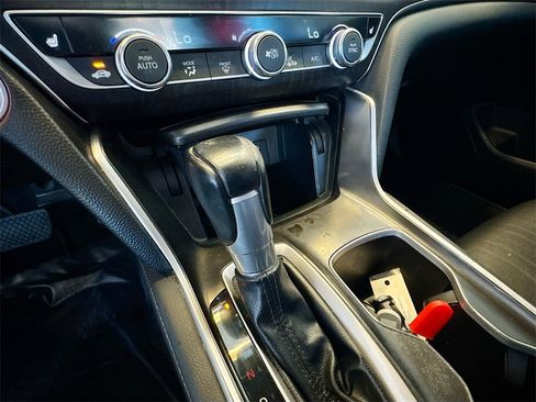 Used 2021 Honda Accord EX-L image 16