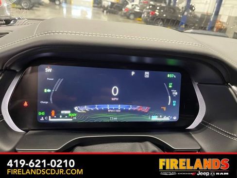 New 2025 Jeep Grand Cherokee Overland w/ Trailer Tow Package image 11