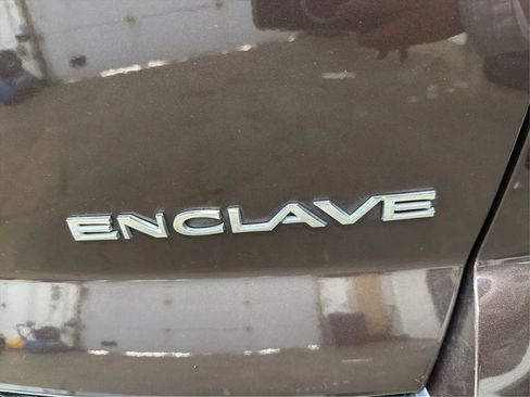 Used 2017 Buick Enclave Premium w/ Experience Buick Package FWD image 46