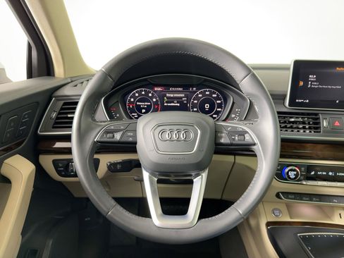 Used 2020 Audi Q5 2.0T Premium Plus w/ Premium Plus Package image 16