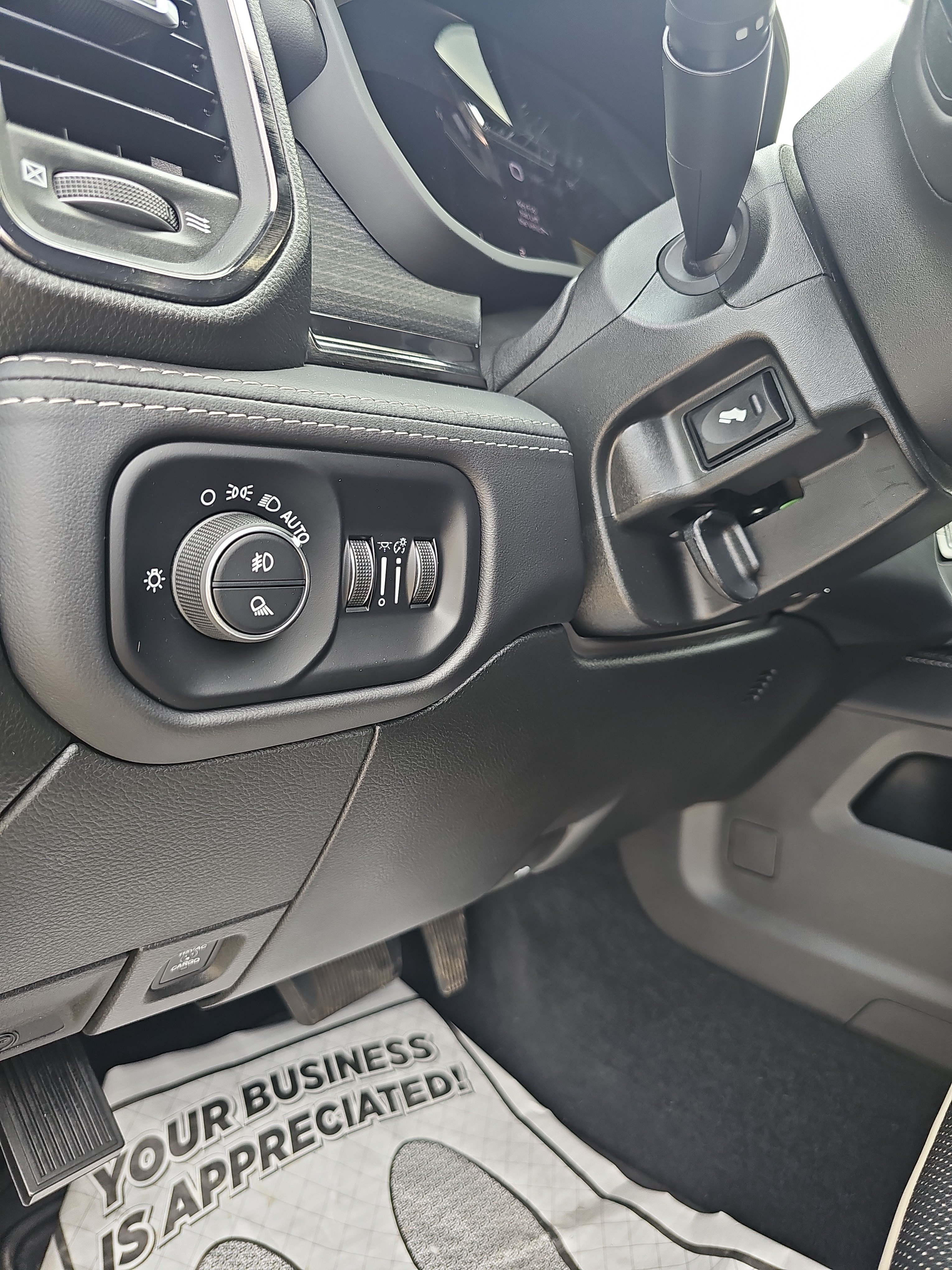 Used 2024 RAM 2500 Limited AWD/4WD image 26