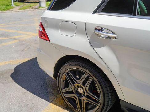 Used 2015 Mercedes-Benz ML 63 AMG 4MATIC image 62