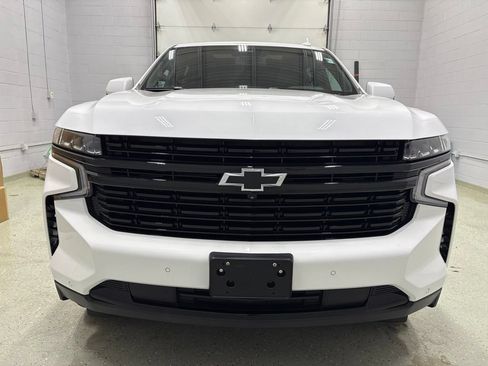 Used 2023 Chevrolet Suburban RST w/ Luxury Package AWD/4WD image 9