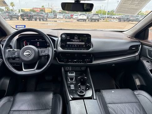 Used 2023 Nissan Rogue Platinum AWD/4WD image 12