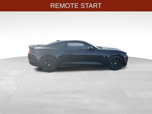 Used 2020 Chevrolet Camaro LT image 8
